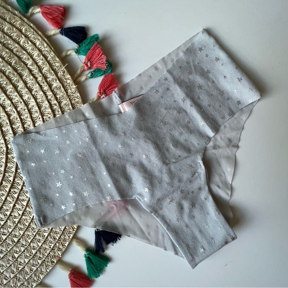 Victoria's Secret No-Show Cheeky Panty Gray Twinkle XS NEW - Picture 1 of 7